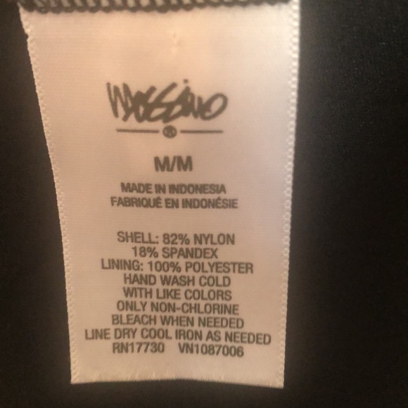 Ladies Mossimo Bikini Top - Size Medium - Picture 5 of 5